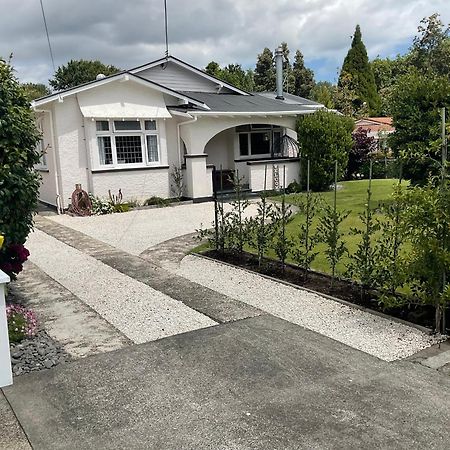 Orange Tree Cottage - Garden Hideaway Whanganui Buitenkant foto