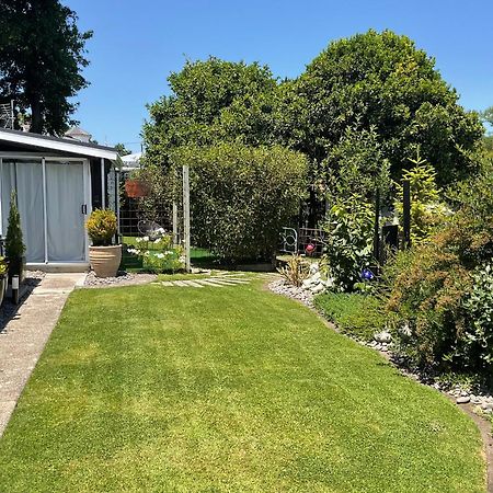 Orange Tree Cottage - Garden Hideaway Whanganui Buitenkant foto